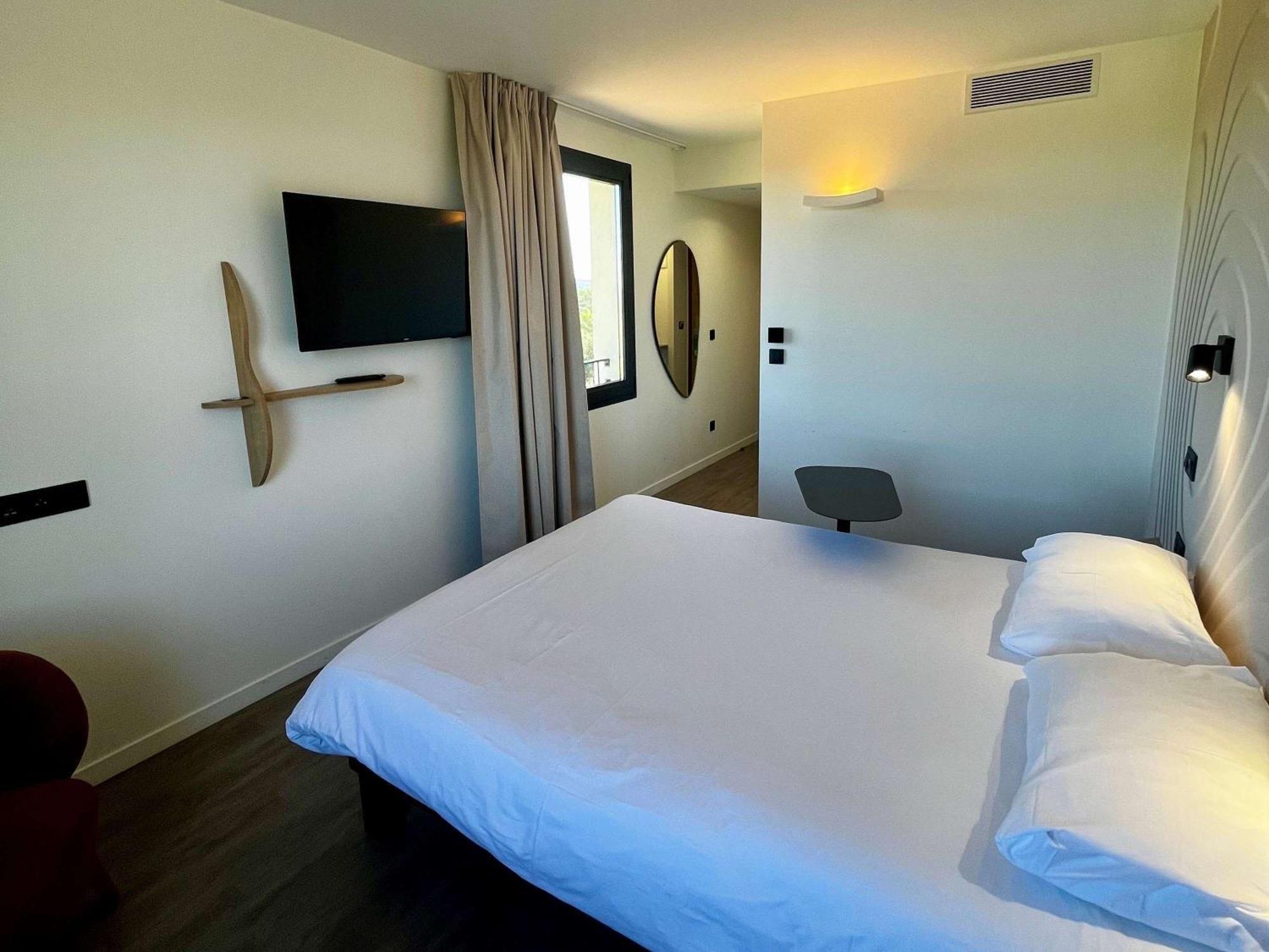 Ibis Styles Aix-en-provence Tgv * Cabriès
