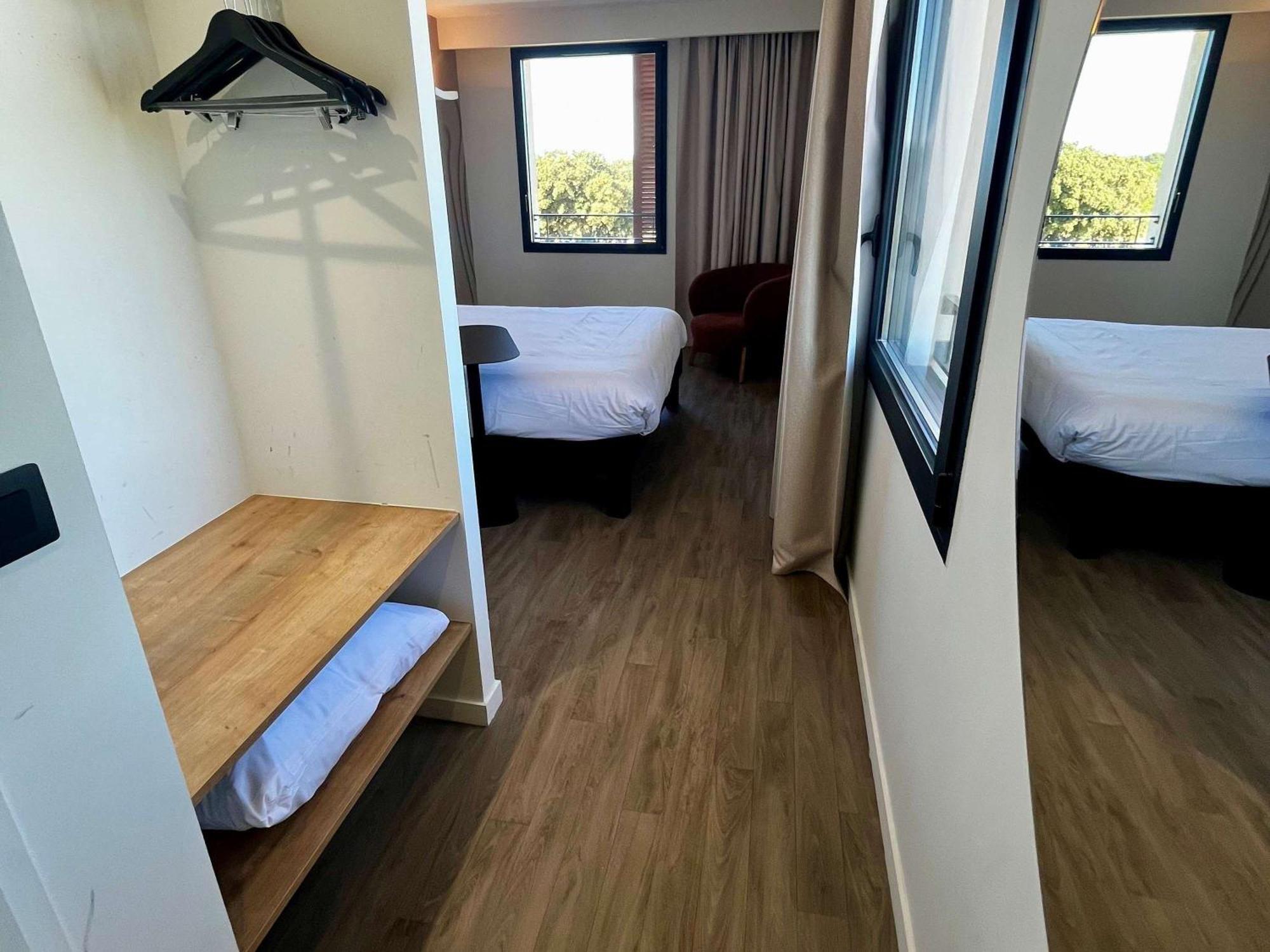 Hotel Ibis Styles Aix-en-provence Tgv *