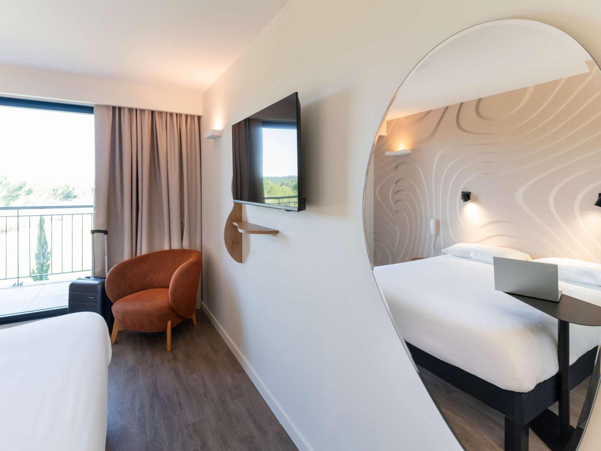 Ibis Styles Aix-en-provence Tgv Hotel *