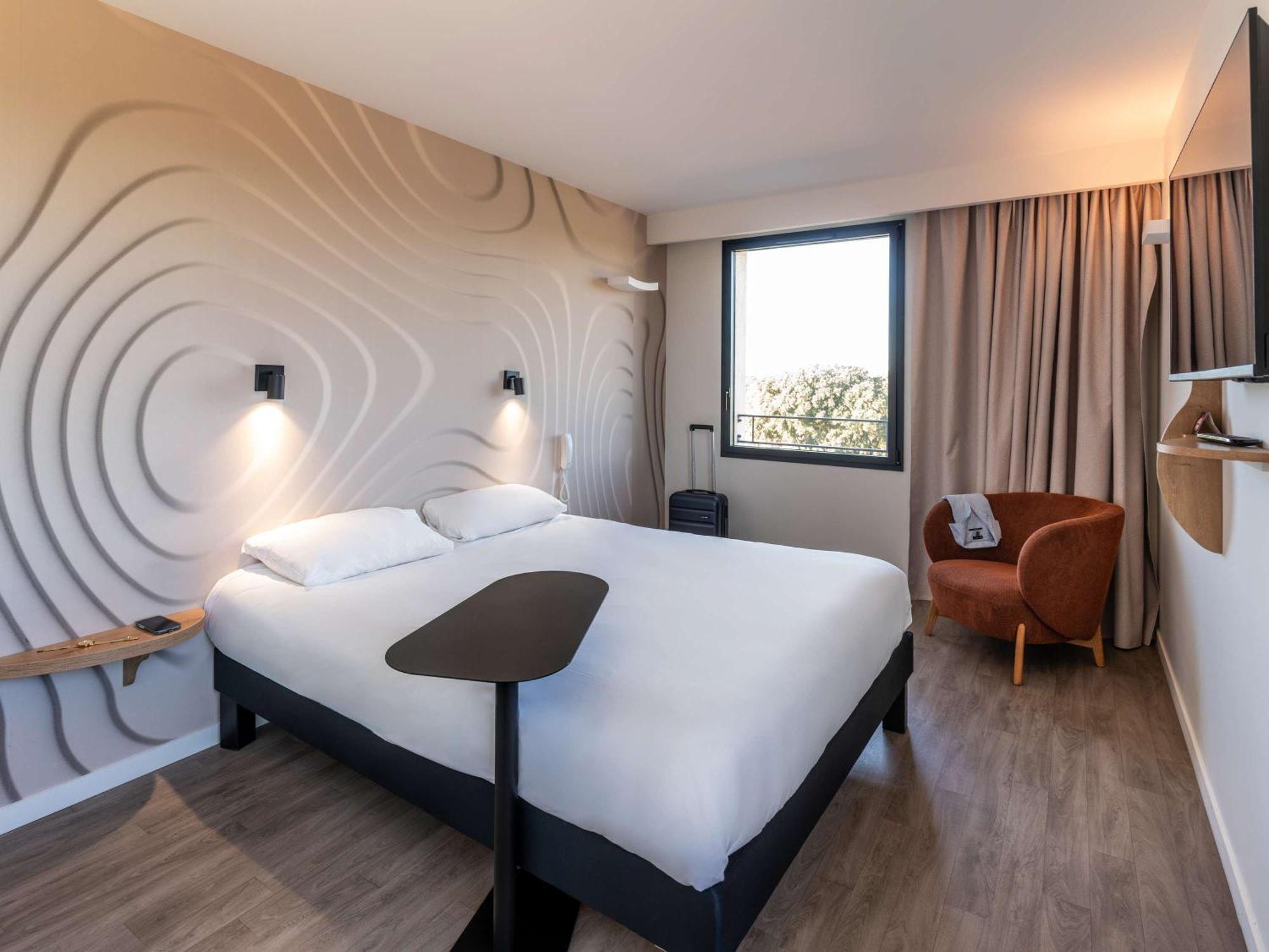Ibis Styles Aix-en-provence Tgv Hotel