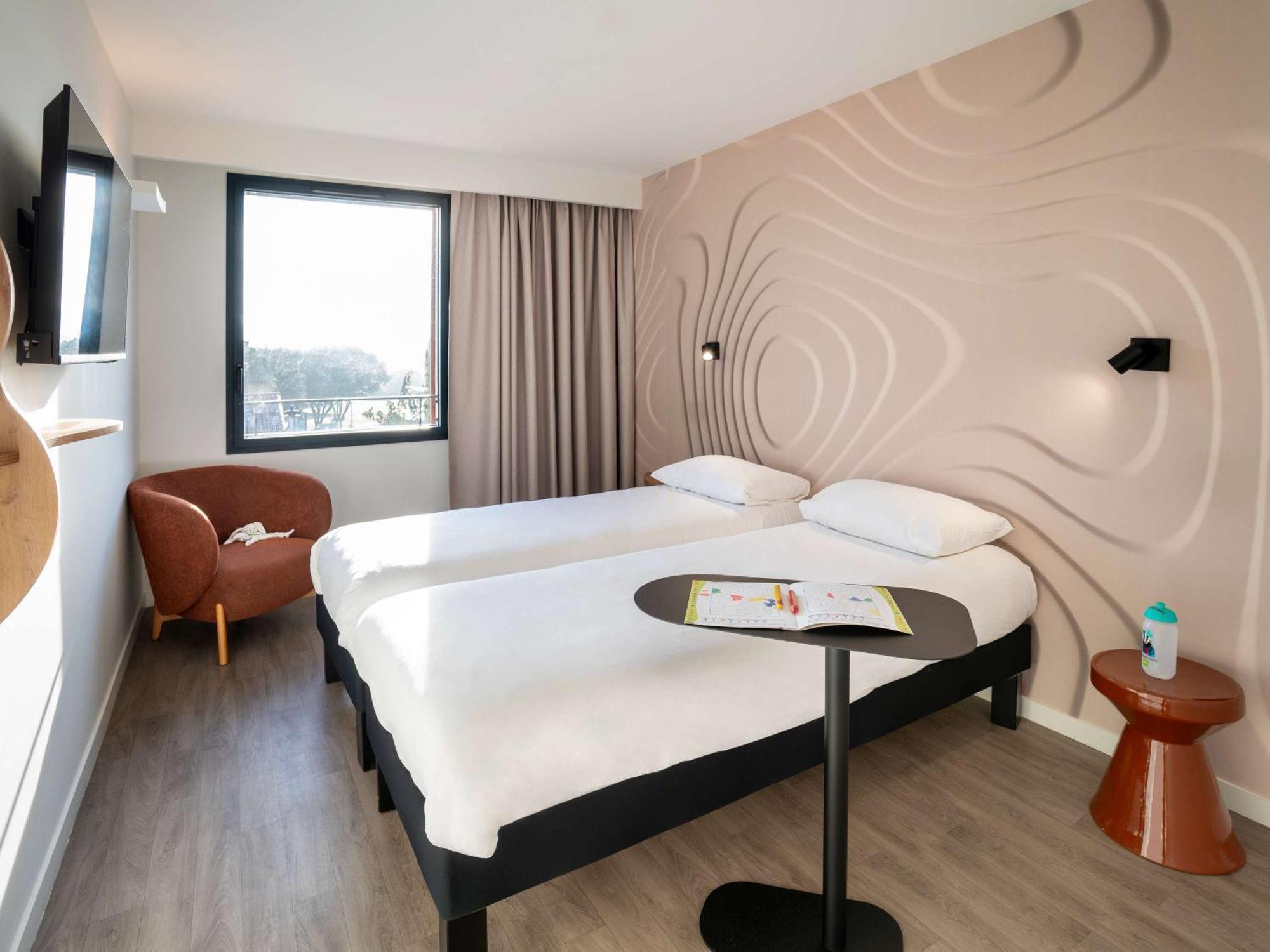 Ibis Styles Aix-en-provence Tgv Hotel *