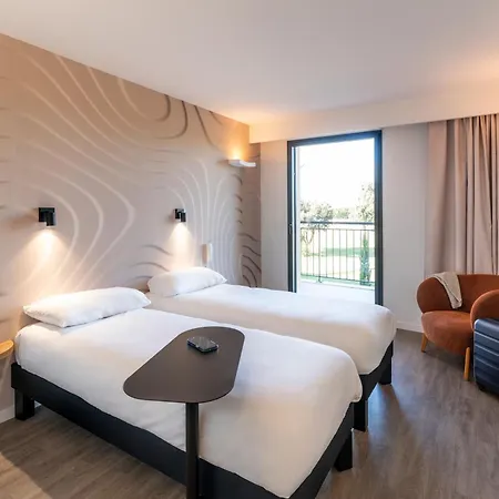 Ibis Styles Cabries Aix-En-Provence Tgv Hotel Exterior photo